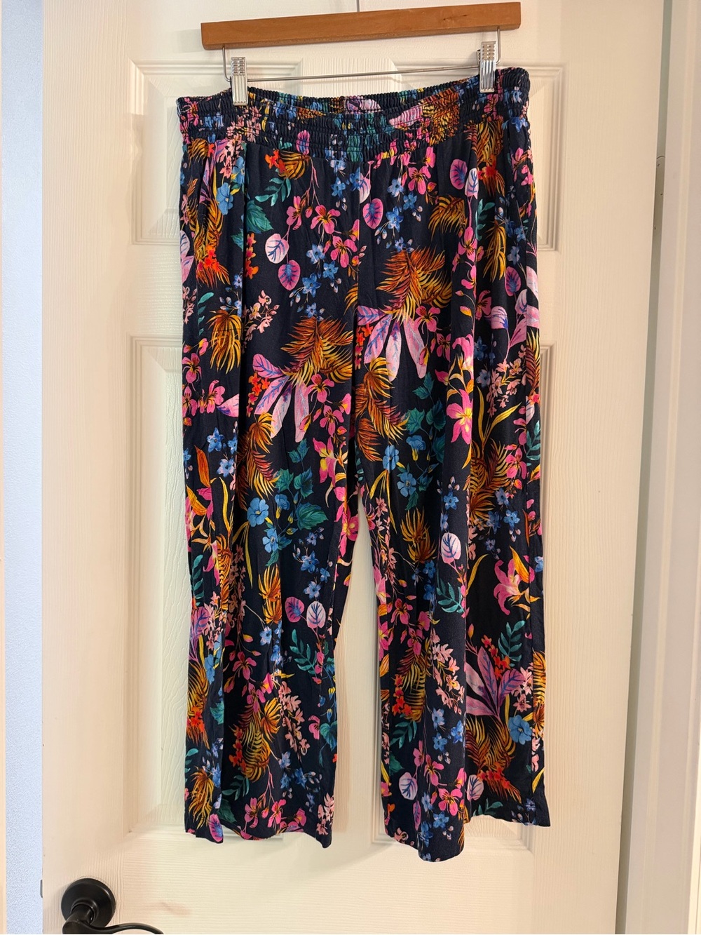 Soma Sleepwear Bundle | Size Large | 6-Piece Matching Lounge & Pajama Set - Picture 4 of 8